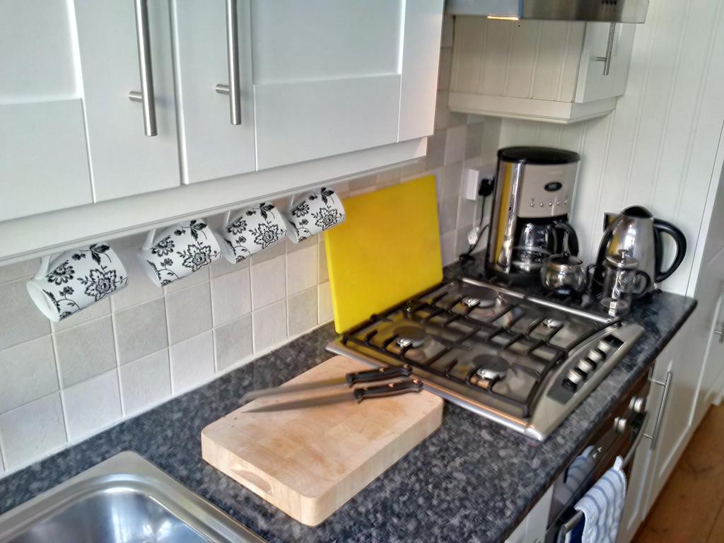 런던 Luxury Holland Park, Sleeps 2, Free S'Fast Wifi 아파트 외부 사진